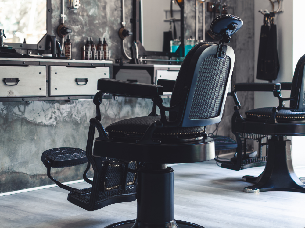 Choosing the Perfect Barber Chair: Enhancing Comfort and Efficiency in Your Barbershop