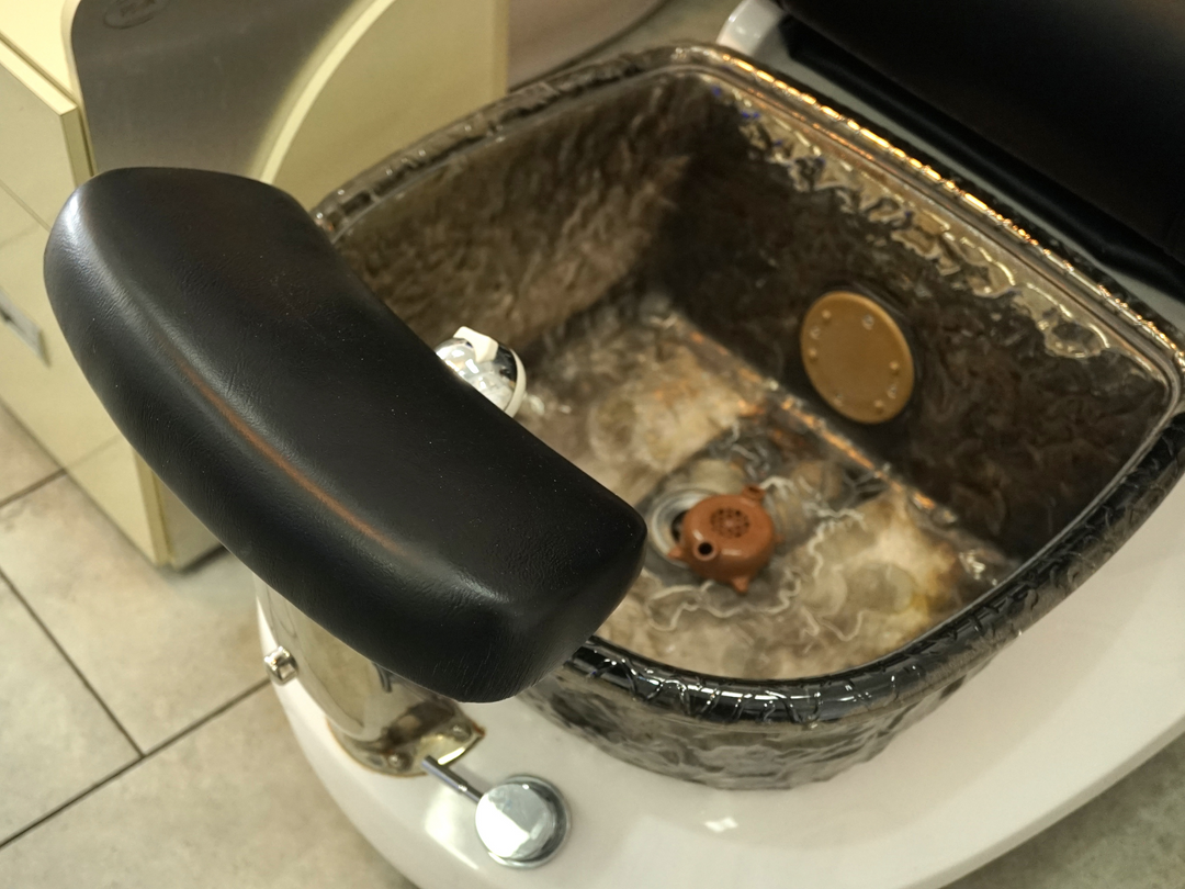 The Importance of Hygiene in Spa Pedicure Chairs and How to Ensure Proper Sanitation