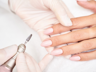  Tips for Maintaining and Cleaning Your Nail Manicure Table