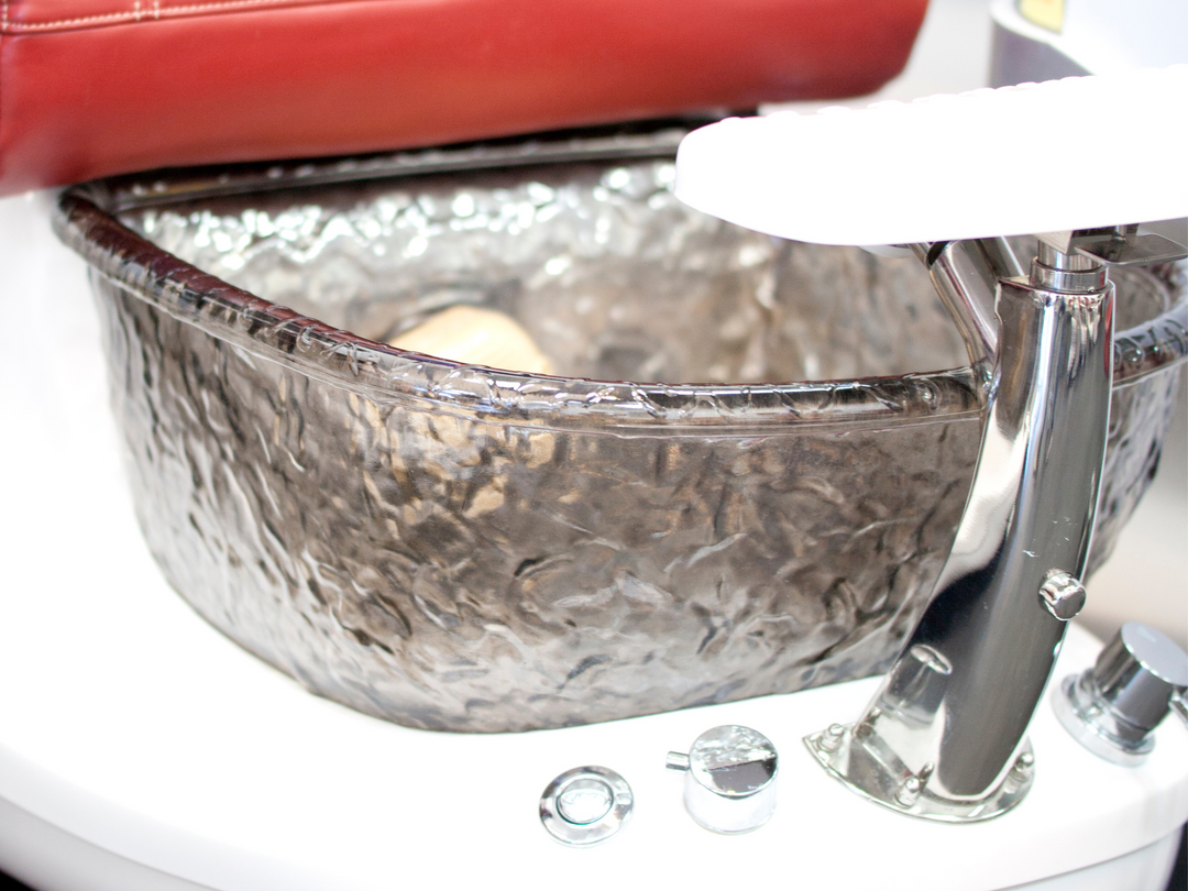 5 Must-Have Features of a Professional Pedicure Chair Bowl