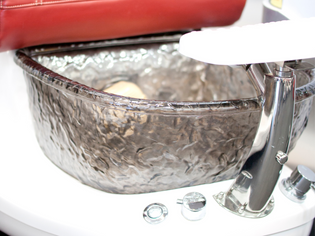  5 Must-Have Features of a Professional Pedicure Chair Bowl